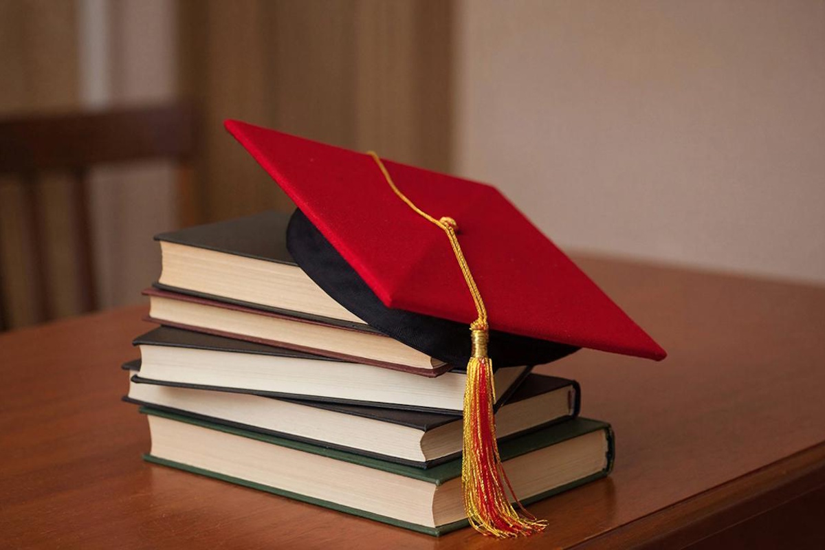 Учеба с ИИ: 5 нейросетей для студентов, которые стоит попробовать