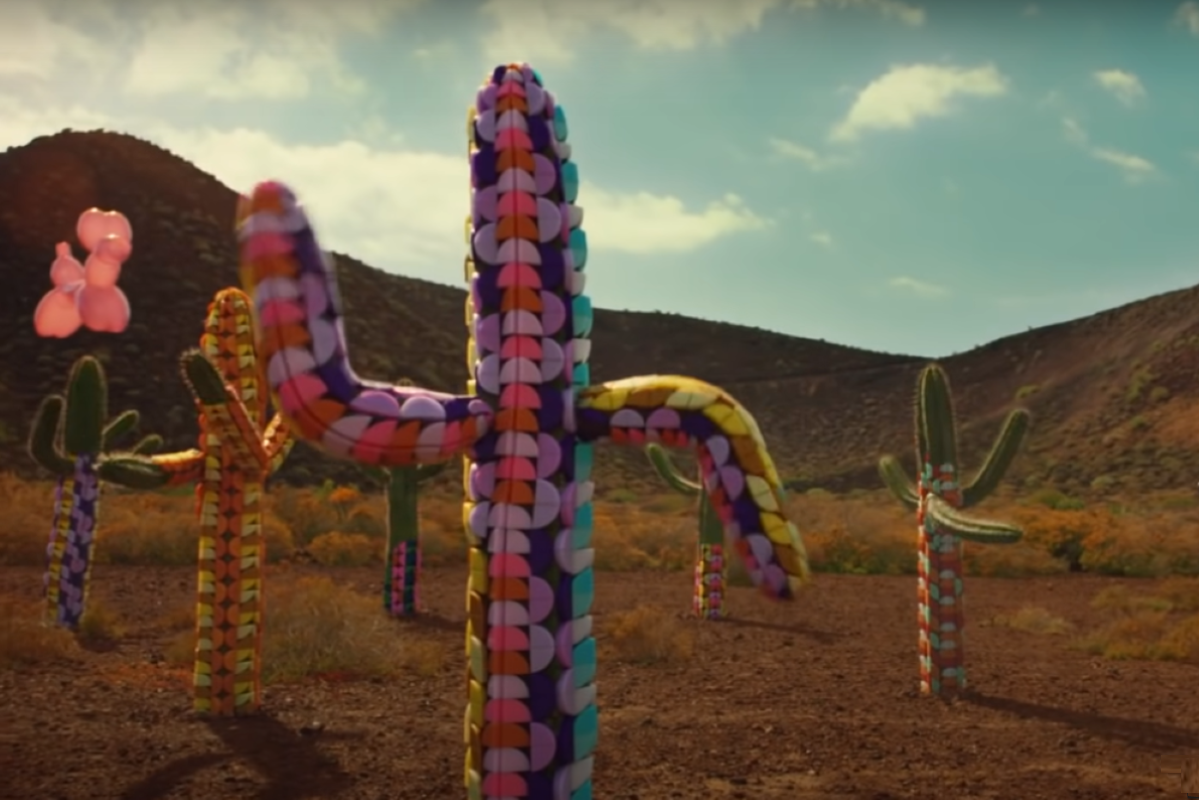 LEGO Group выпустила предновогодний ролик о творчестве и безграничной силе детского воображения