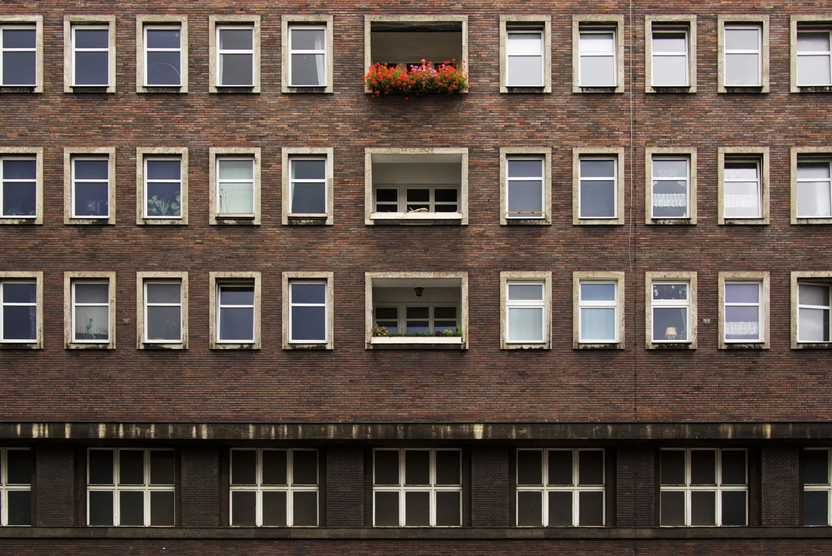 Реклама недвижимости в 2024-2025 гг.: полная инструкция с примерами и кейсами