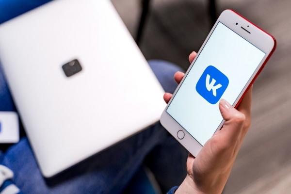 Ежемесячная аудитория ВКонтакте превысила 100 млн пользователей Ежемесячная аудитория ВКонтакте превысила 100 млн пользователей