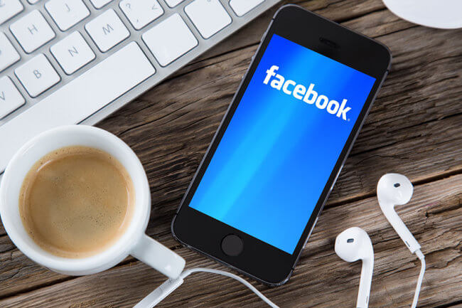 Фейковые новости продолжают появляться в ленте Facebook