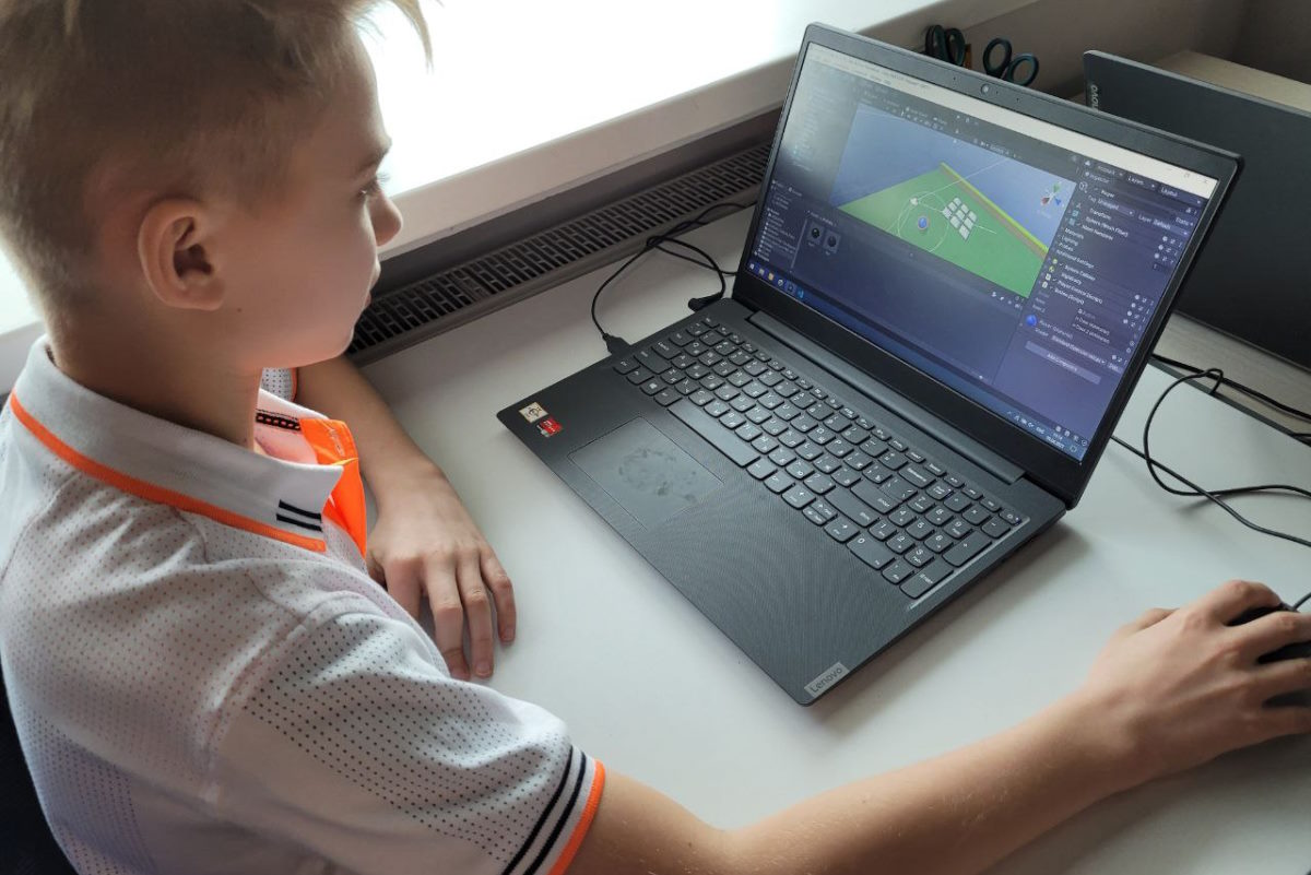 В 10 уже поздно: когда стоит начинать занятия программированием для детей (мнение IT-специалиста)