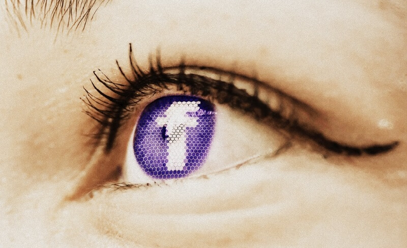 Facebook обвинили в получении выгоды от фейковых новостей