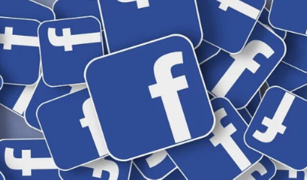 Facebook запустил инструмент экспорта фотографий в другие сервисы Facebook начал тестировать инструмент, который поможет пользователям переносить свои фото и видео в другие сервисы
