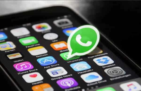 Павел Дуров посоветовал отказаться от использования WhatsApp Основатель Telegram Павел Дуров призвал пользователей отказаться от WhatsApp
