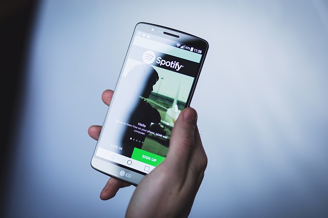 Музыкальный сервис Spotify заключил рекламные контракты на 12 новых рынках, включая Россию Музыкальный сервис Spotify заключил рекламные контракты на 12 новых рынках, включая Россию