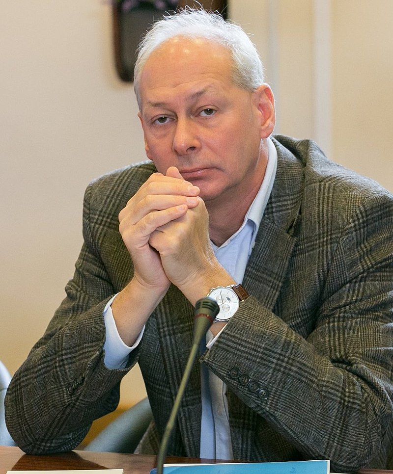 замглавы Минкомсвязи Алексей Волин Закон об устойчивом Рунете, который вступил в силу 1 ноября текущего года, не отразится на работе Telegram, считает замглавы Минкомсвязи Алексей Волин.