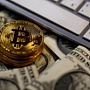 Злоумышленники владеют 14% всех биткоинов и эфиров Злоумышленники владеют 14% всех биткоинов и эфиров