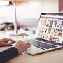 57% потребителей ищут информацию о брендах на сайтах компаний 57% потребителей ищут информацию о брендах на сайтах компаний