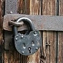 Instagram начал удалять ссылки на «группы смерти»